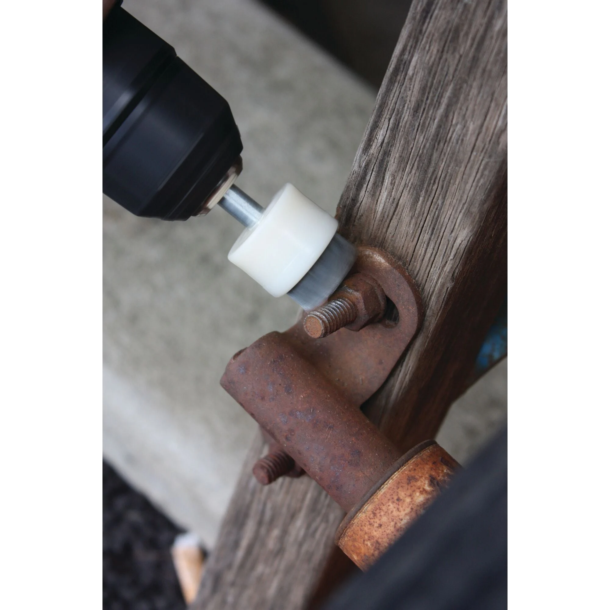 1/4" Hex Drive Battery Utility Brush