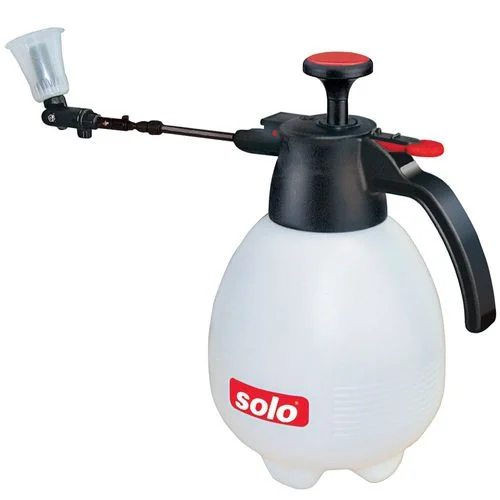 Solo One-Hand Pump Sprayer with Telescoping Wand