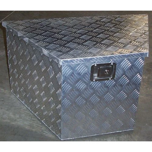 Trailer Tongue Box, 35" Rear, 20-3/4" Front