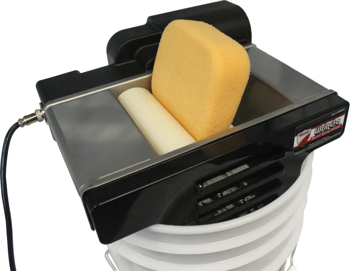 WrinGo Automatic Sponge Machine